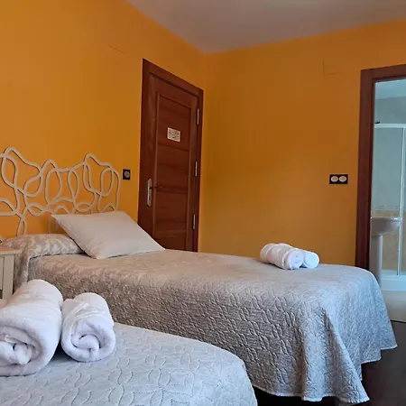 Hostal Plaza Mayor Carrion De Los Condes Exterior photo