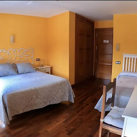 Hostal Plaza Mayor Carrion De Los Condes Exterior photo